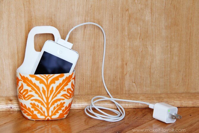 Membuat Gantungan Handphone dari Botol Sabun/Shampoo Bekas