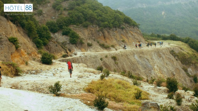 Travelling Ke Gunung Papandayan Bersama Hotel 88