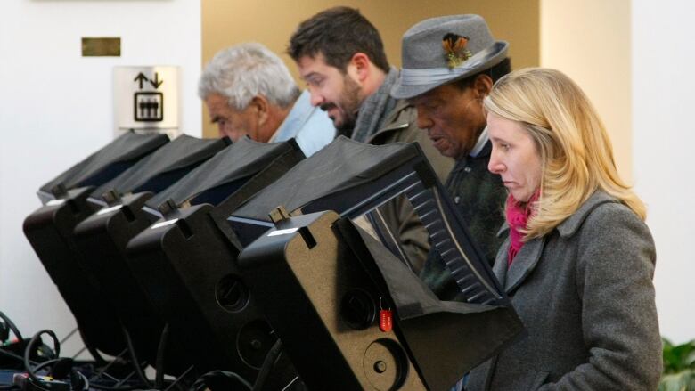 KPU: Petugas KPPS Meninggal Bertambah Jadi 225 Orang