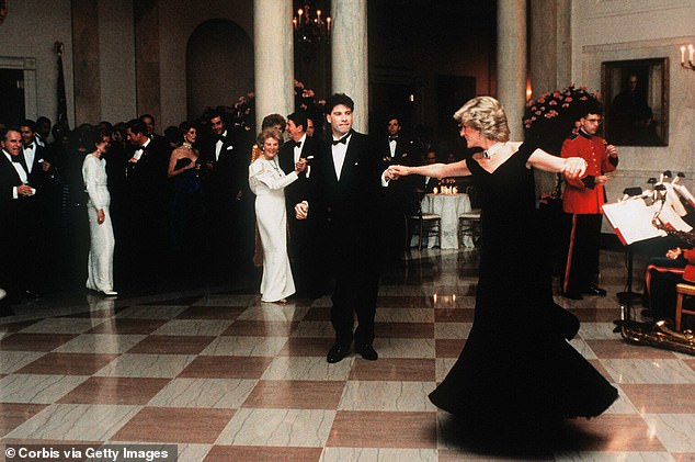 Gaun Ikonik Putri Diana Dijual Seharga Rp 6,5 Miliar
