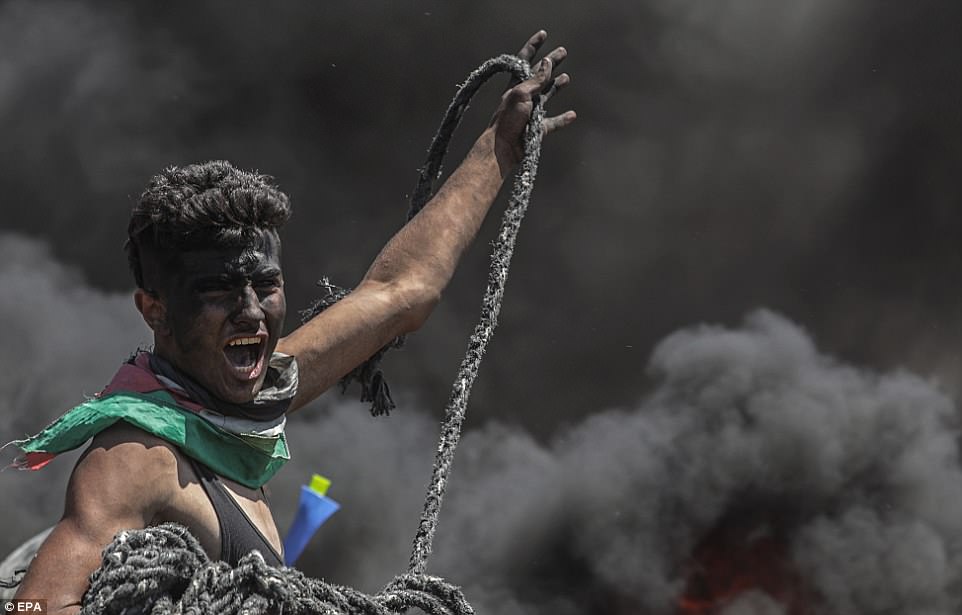 Bloody Monday, Puluhan Orang Meninggal Dan Melukai 2.400 Warga Palestina