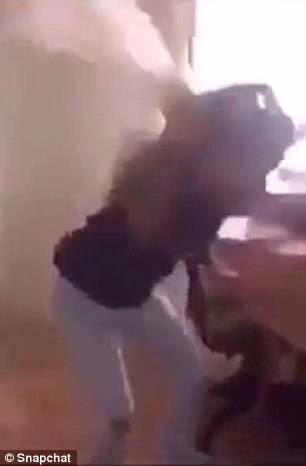 Wanita Ini Menyiksa Anak Kucing Hingga Mati Dan Mengunggahnya Di Snapchat
