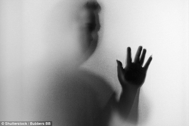 Wanita Ini Mengaku Pernah Berhubungan Intim dengan Hantu Gan! Berikut Pengakuannya