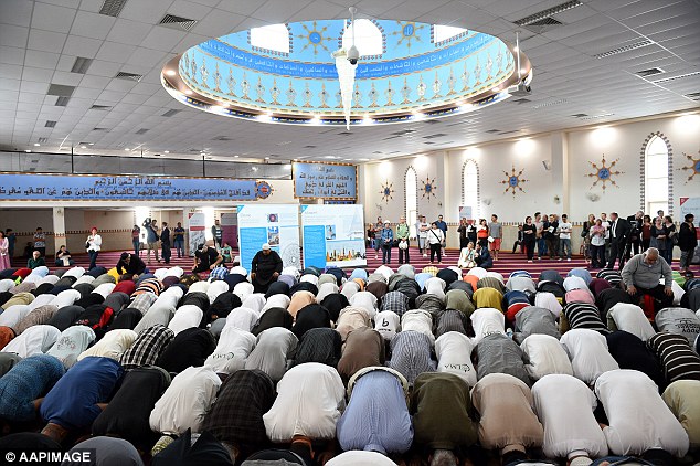 Christianity plummets in Australia as Sikh, Hindu & Islam become Fastest Growing Reli