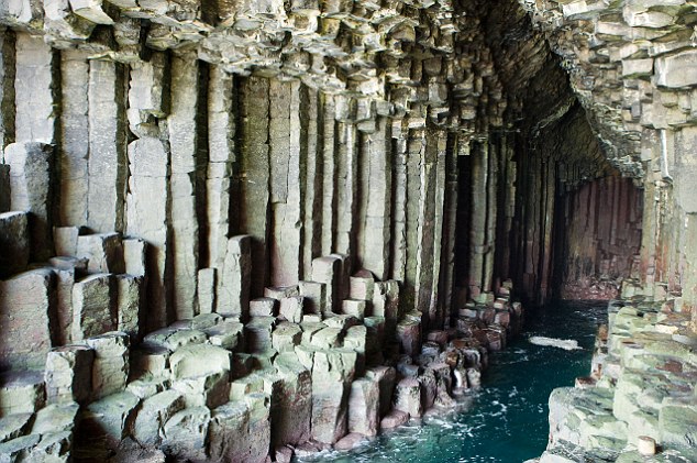7 Gua Paling Keren di Dunia