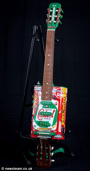 pensiunan inggris kreatif bikin gitar unik star wars