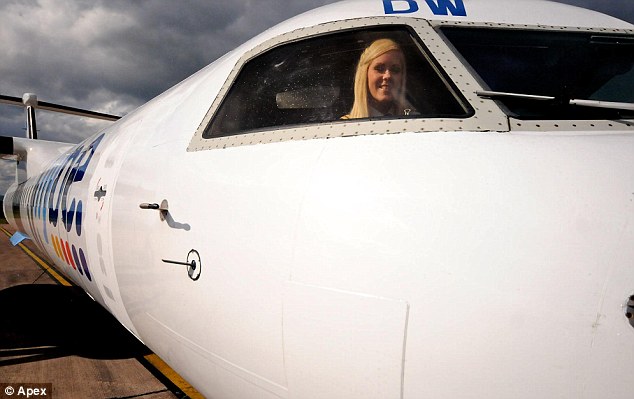 5 Pilot Perempuan Tercantik di Seluruh Dunia! Bening-Bening Gan!