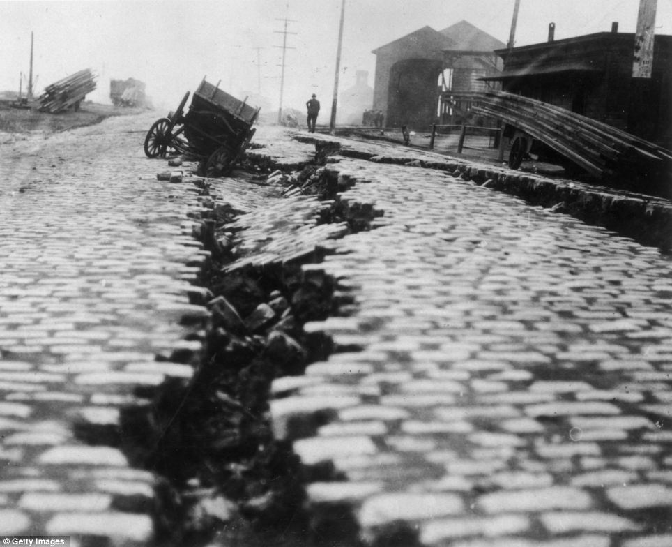 (pict) inilah peta zona gempa yang pernah terjadi di seluruh dunia sejak 1898-2012