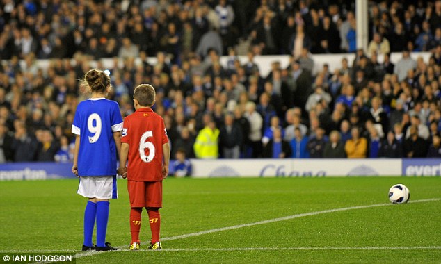 Foto2 Peringatan Tragedi Hillsborough Jelang Everton vs Newcastle