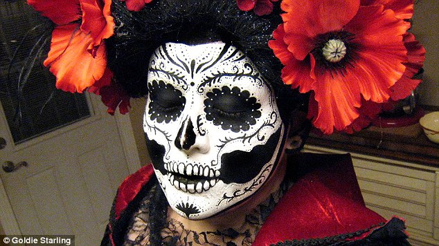 beberapa Make-up artis luar negri yg berdandan untuk hari Halloween 31 okt nanti !!