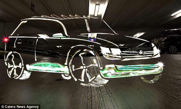 Gambar-Gambar Keren Grafiti Mobil Ala Tron Legacy