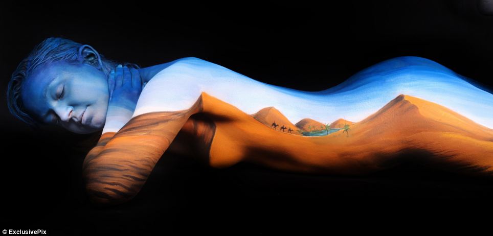 Body Painting Yang Super WOW!!!