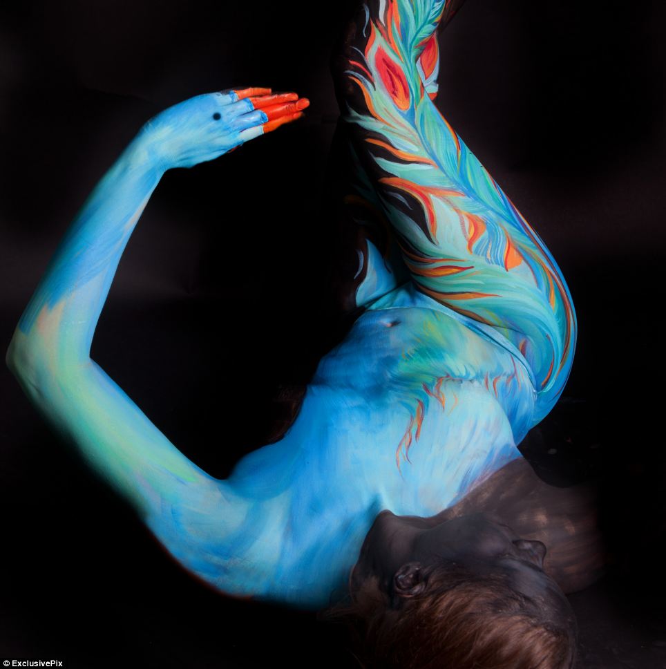 Body Painting Yang Super WOW!!!