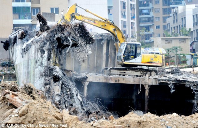 Gu Tian Kapal Beton Terbesar di Dunia