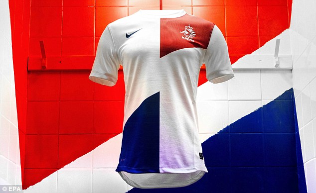 Belanda &amp; Portugal merilis baju baru away.