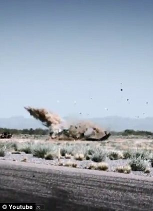 &#91;terekam kamera&#93; AH-1 Cobra Korea Selatan jatuh ketika syuting acara TV Top Gear