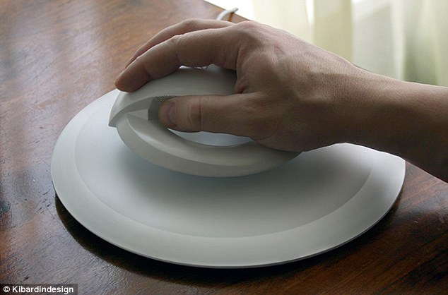 BUKAN SULAP TAPI MOUSE INI DI BUAT MELAYANG UNTUK KENYAMANAN TANGAN
