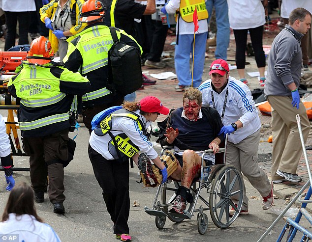 FOTO-FOTO LEDAKAN BOMB BOSTON MARATHON 2013