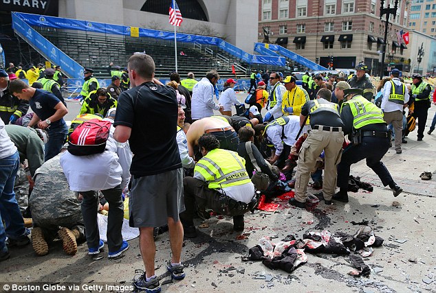 FOTO-FOTO LEDAKAN BOMB BOSTON MARATHON 2013