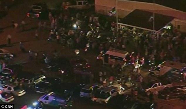 PIC} Ledakan FertilizerPlant Di USA Texas, 200 Orang Terluka & Banyak Bangunan Hancur