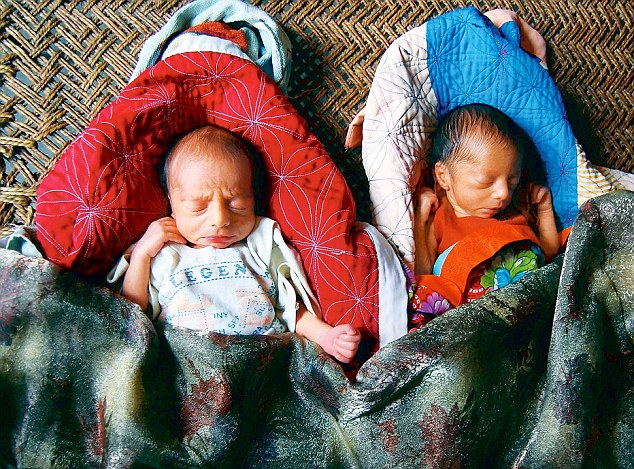 100 dari 6.000 Penduduk di Desa India Ini Kembar Identik