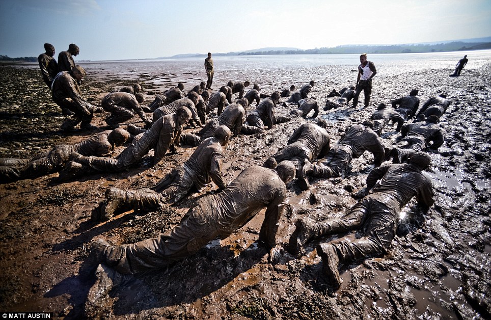7 Latihan Militer Paling Gila di Dunia