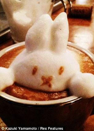 ==Arty latte:mengubah kopi menjadi patung 3D==