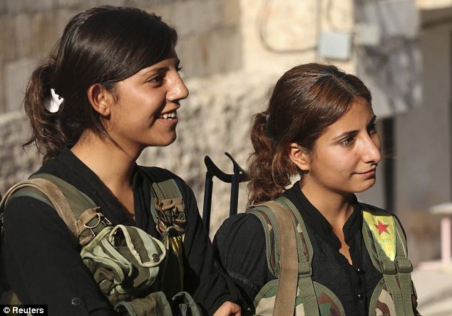 **Tentara Elit Wanita Dari Irak Kurdistan Bersiap Untuk melawan Dan Membantai ISIS**