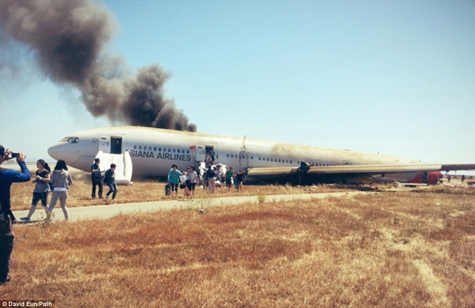 &#91;PIC&#93; Garuda 'joy flight' Boeing 777-300ER. Sementara di San Fransisco, B-777 Jatuh!