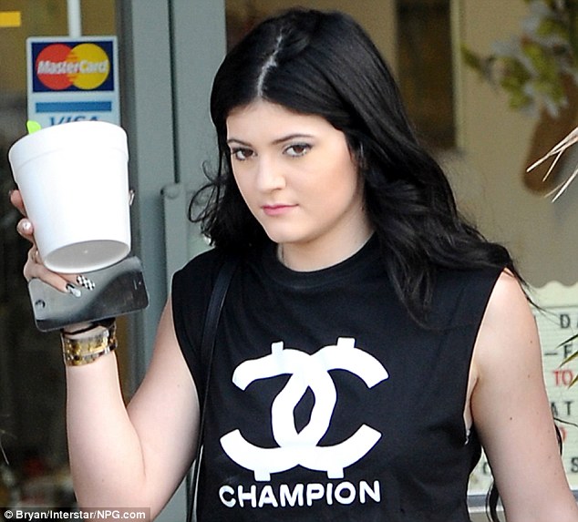 BB+ Pesona 'si kembar' Kendall &amp; Kylie Jenner 