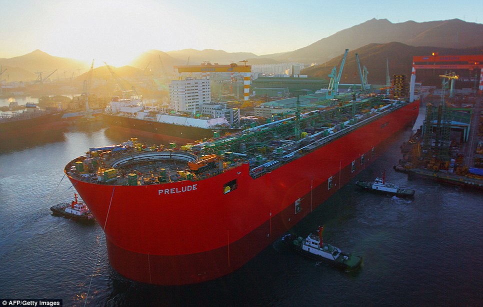 Prelude, Kapal terbesar di dunia yang juga anti badai dahsyat diluncurkan (foto)