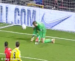 De Gea Gahar di Inggris Mlempem di Russia , Ada Apa Gerangan ? #SundulDunia