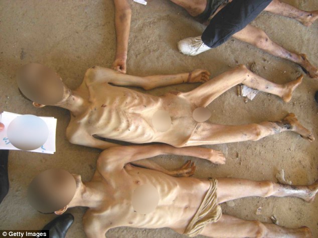 Bukti-Bukti Foto Menunjukkan Penyiksaan Tentara Assad Terhadap Tawanan Pemberontak 