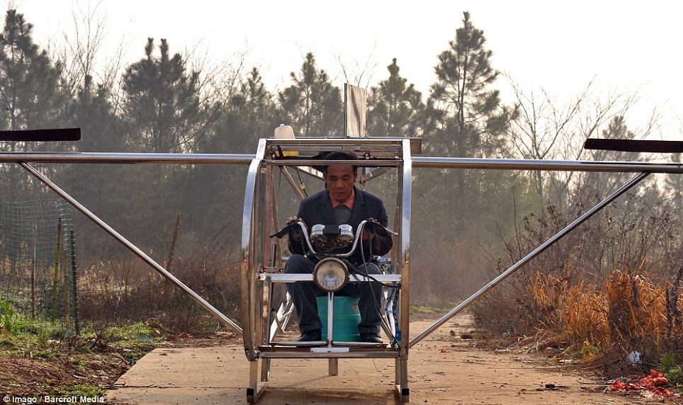Petani di china bangun Helikopter sendiri dengan mesin motor &#91;pics&#93;