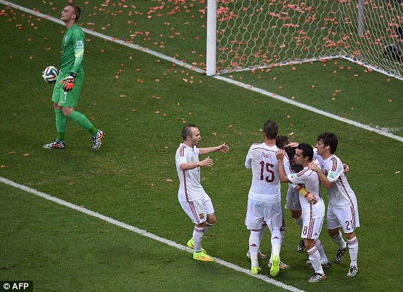 Dendam Tuntas !!! Robben Cs Permalukan Spanyol Skor Telak 1-5