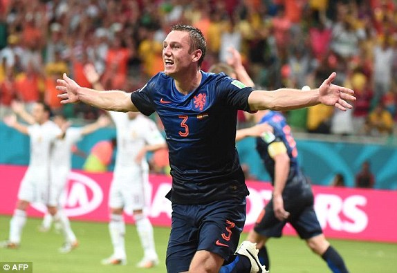 Dendam Tuntas !!! Robben Cs Permalukan Spanyol Skor Telak 1-5