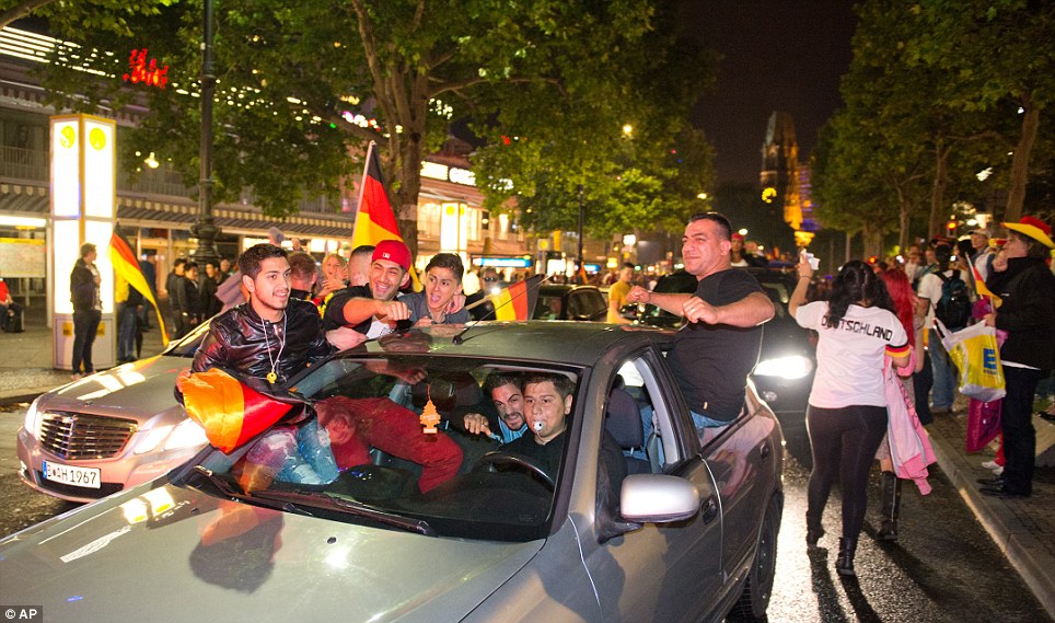 &#91;FULL PICS&#93; Luapan Kegembiraan Jerman Dalam Piala Dunia 2014