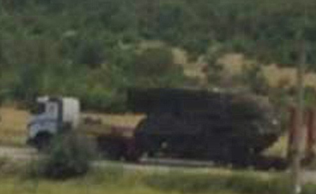 Foto, Detik-detik Saat Rudal Yang Menghancurkan MH17 di Tembak Ke Udara