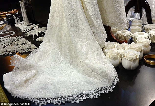 Mau Kawin? Print Saja Baju Pengantinnya Dengan 3D Printer Xuberance