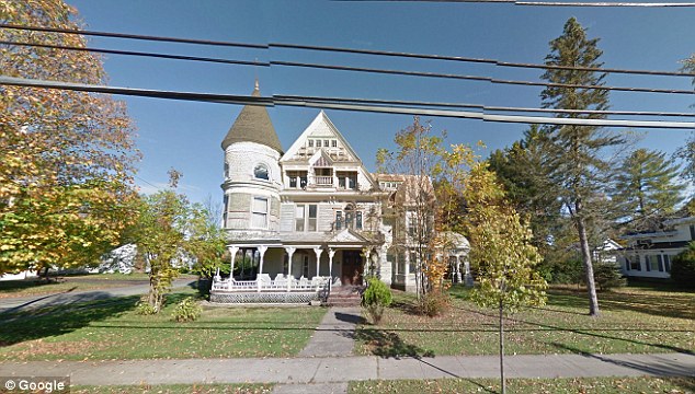 Hantu,Google captures ghostly images in windows of 'haunted house' that owners