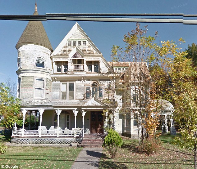 Hantu,Google captures ghostly images in windows of 'haunted house' that owners