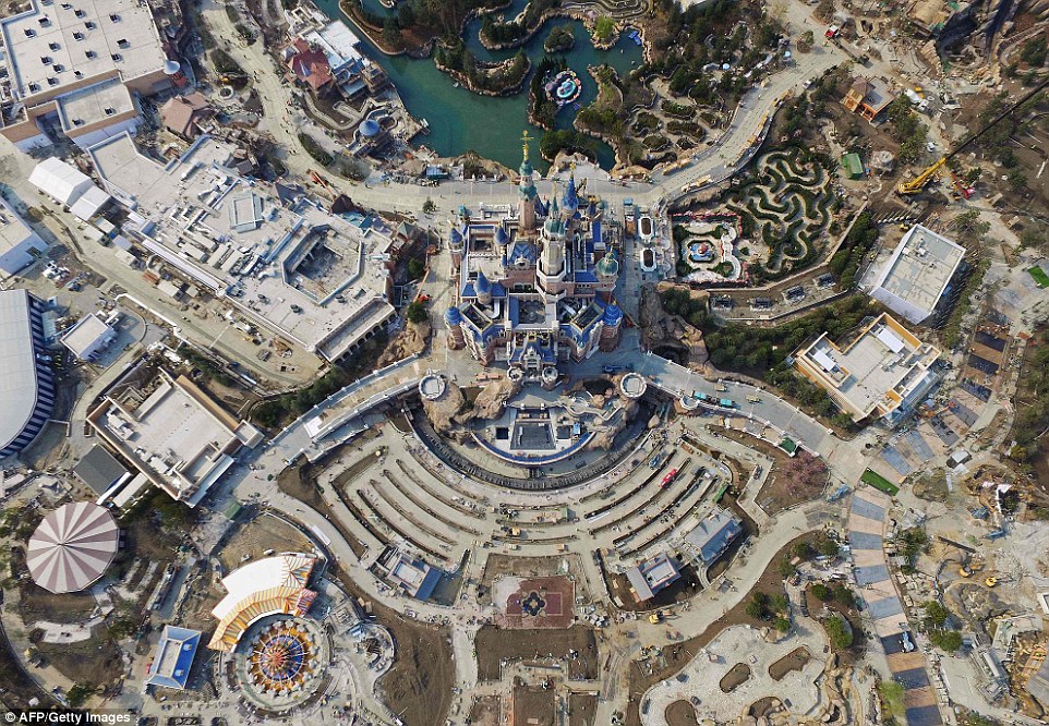 SHANGHAI DISNEYLAND PARK, Taman Super Megah ala Disney yang akan dibuka Tahun 2016