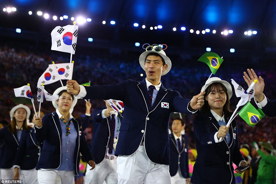 Menengok Beberapa Kostum Kontingen Di Upacara Pembukaan Di Olimpiade Rio