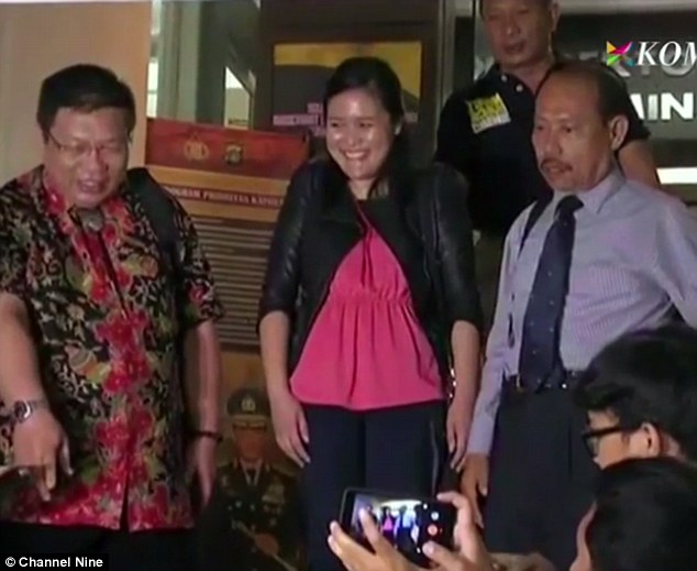 Jessica Wongso laughs asked laced Mirna Salihin's coffee-cyanide 