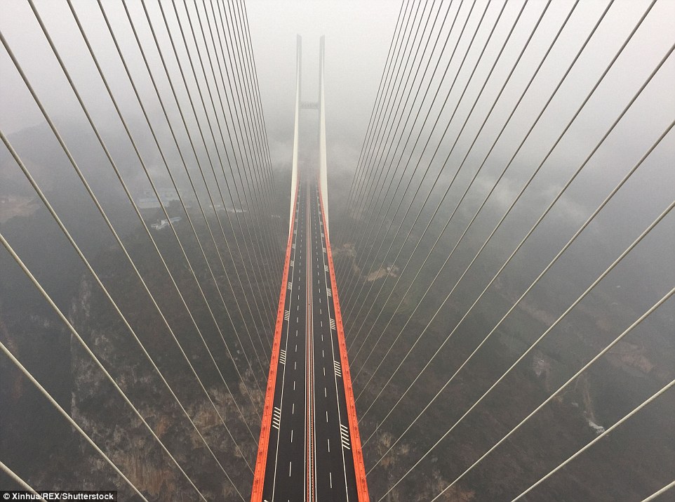 World's tallest bridge opens in China