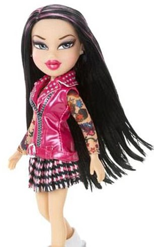 Wanjir, Transgender Ini Rela Abisin 1 Milyar Biar Mirip Boneka Ini!