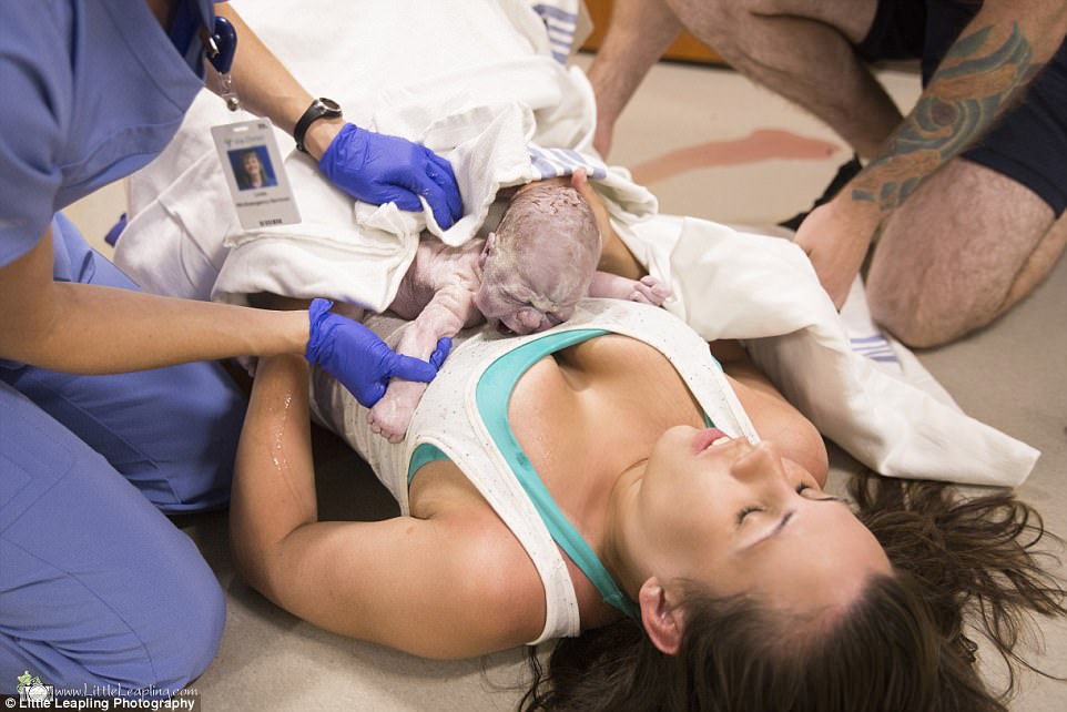 Mother Gives Birth in A Hospital Corridor