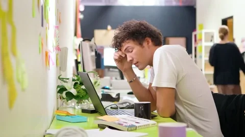 6 Cara mengatasi mata lelah bagi pekerja kantoran agar tetap segar