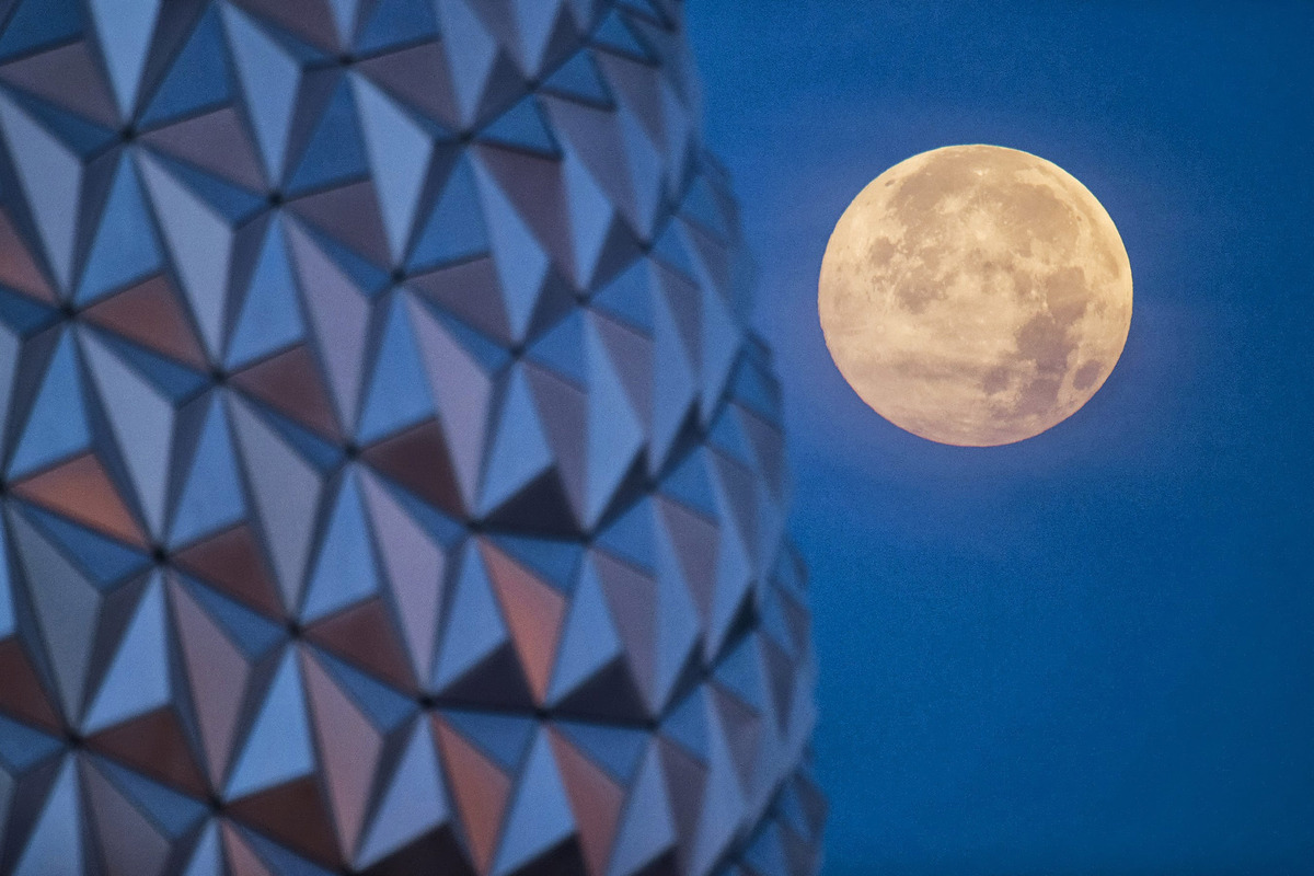 In Picture: Keindahan Bulan Purnama 'Supermoon' dari Berbagai Belahan Dunia