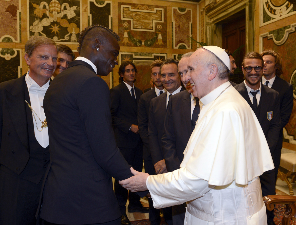 15 Pictures We Didn't Expect To See Of Pope..No Spoiler,,sorry ..